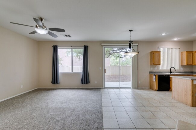 Building Photo - Beautiful 2-story home featuring 4 bedroom...
