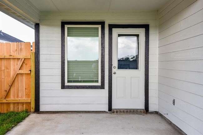 Building Photo - 7503 Fierce Friesian Ln