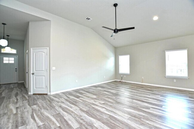 Building Photo - 4300 Porter Farm Rd