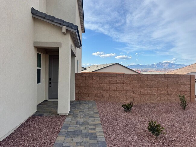 Building Photo - Move in Incentive!! Brand New!!!  Beautiful 4 Bedroom Divario Home! VIEWS VIEWS VIEWS!!!