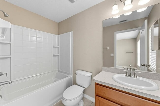 Building Photo - 2521 Lexington Oak Dr