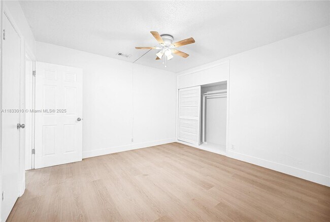 Building Photo - 1326 NW 8th Ave
