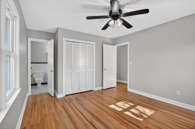 Building Photo - 1321 Briarfield Ave