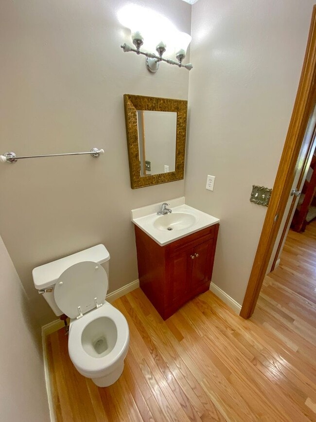 Building Photo - Beautiful Bethel Commons Condo For Rent In Dublin Schools