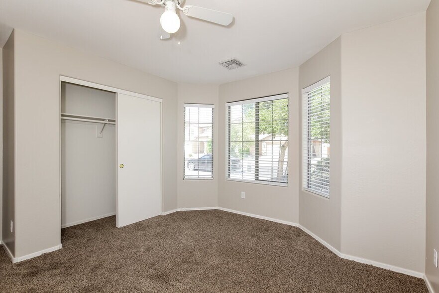 Building Photo - 16243 W Yucatan Dr