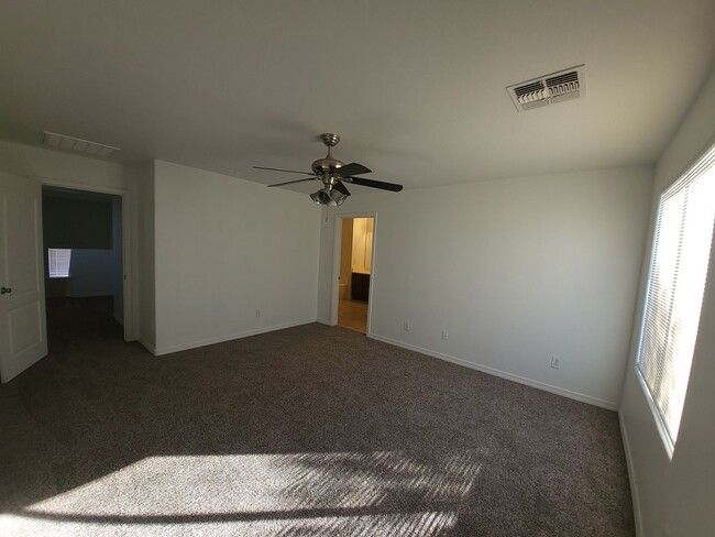 Building Photo - Spacious home in Maricopa