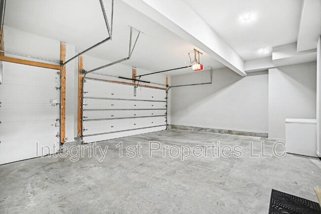 Building Photo - 1304 NW 107th Terrace