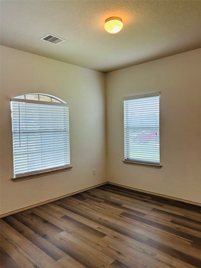 Building Photo - 23251 Gallanda Dr