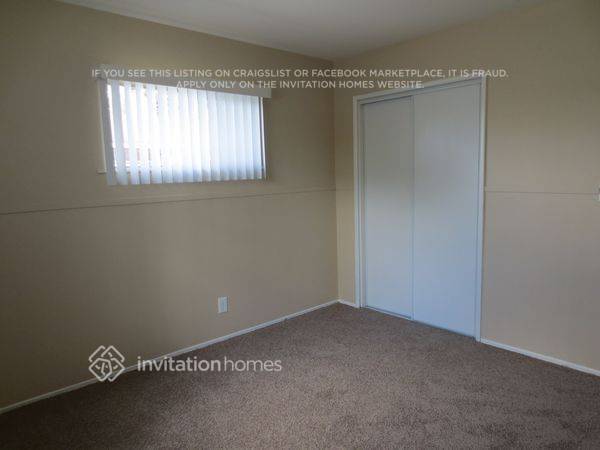 Building Photo - 1172 Elm Ave