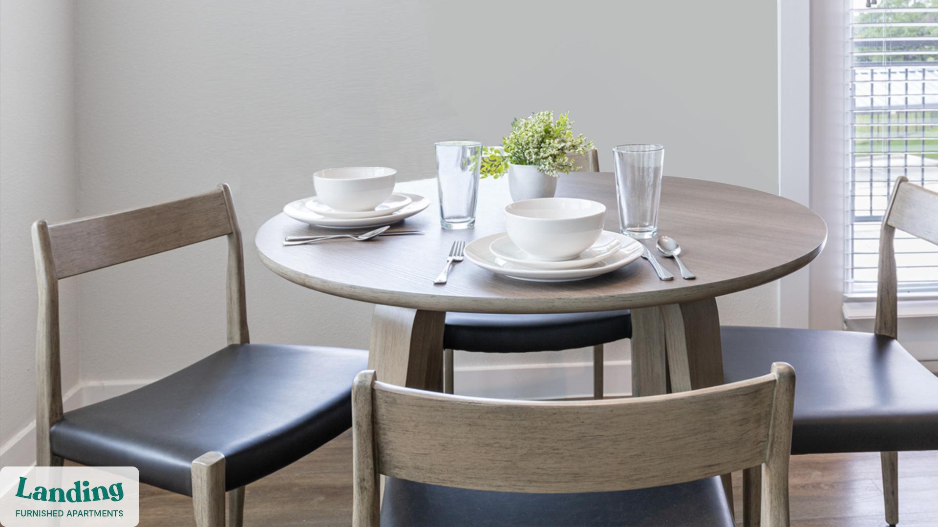 Building Photo - 3401 Redbud Ln