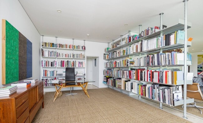 Building Photo - 493 Sagaponack Road