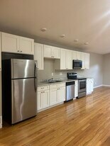 Building Photo - 19 Church Ln