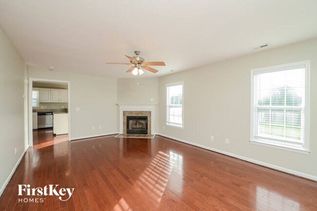 Building Photo - 6072 Birkdale Dr