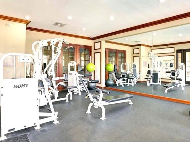 Building Photo - 4167 N Haverhill Rd