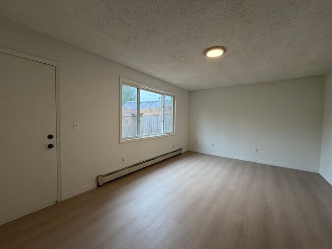 Building Photo - LONG-TERM RENTAL