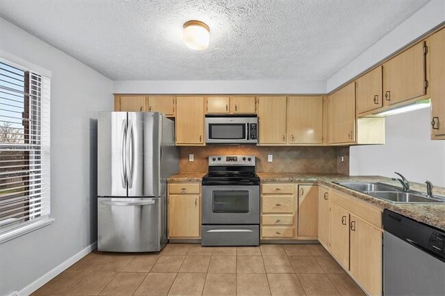Building Photo - 1101 Timberglen Dr