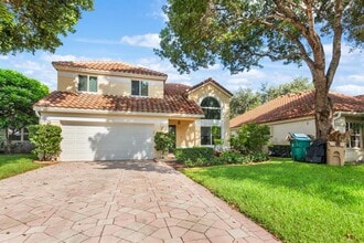 Building Photo - 9210 Oak Grove Cir