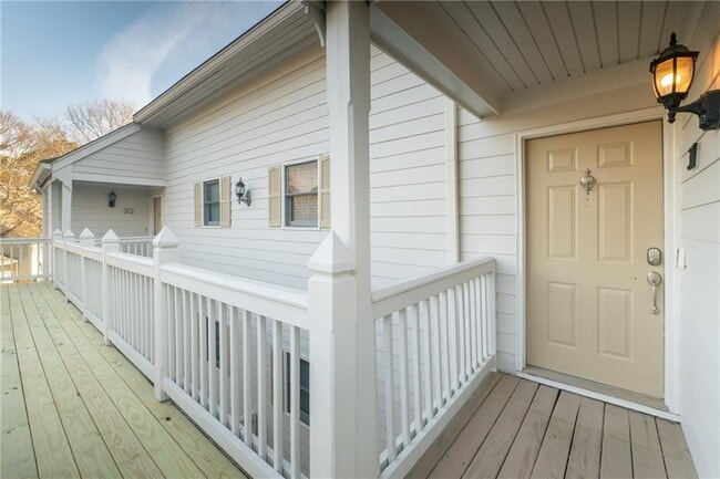 Building Photo - 311 Hollyfax Cir NE