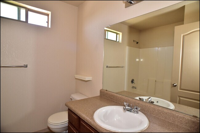 Building Photo - 14218 Rattler Point Dr