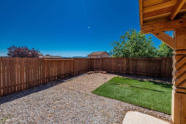 Building Photo - 4720 Shepherd Ct NE