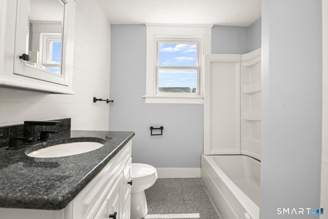 Building Photo - 80-82-82 Garden St