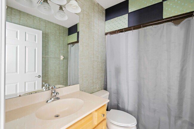 Building Photo - 4/3.5 in Wesley Chapel!