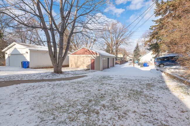 Building Photo - 1397 Englewood Ave