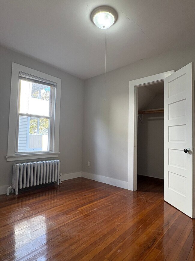 Building Photo - 32 Prospect St