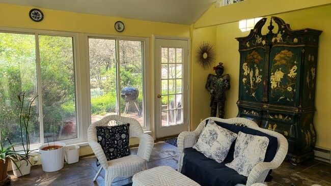 Building Photo - 11308 Popes Head Rd