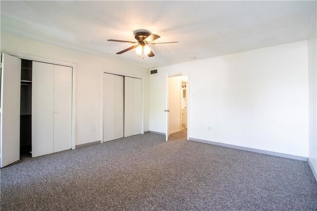Building Photo - 2452 Copernicus St