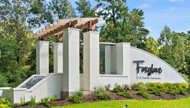 Building Photo - 33419 Hyacinth St