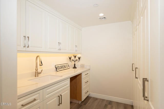 Building Photo - 2129 Piru Ave