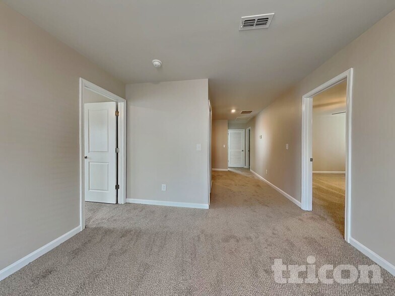 Building Photo - 357 Indian River Dr