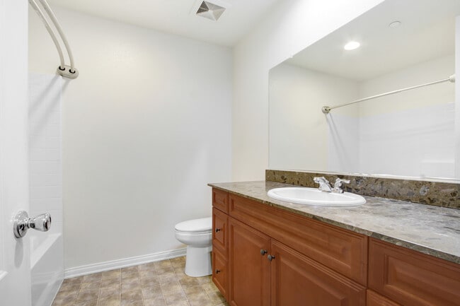 Building Photo - 5428 Novara Ave