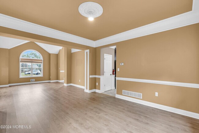 Building Photo - 1562 Priscilla Ct