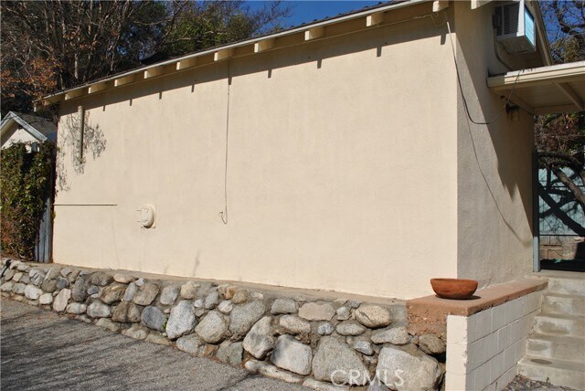 Building Photo - 168 Merrill Ave