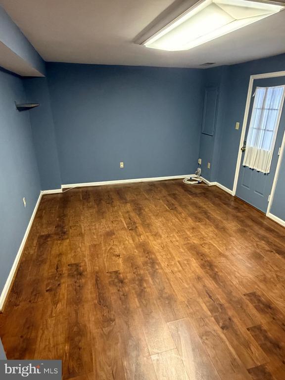 Building Photo - 302 Twisted Stalk Dr