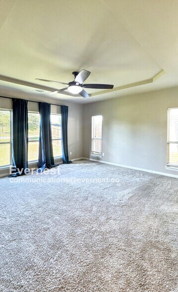 Building Photo - 306 Greenhill St