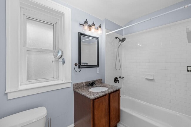 Building Photo - Gardener's Dream! 3-Bedroom, 1.5-Bath Home, Steps away from Tower Grove Park