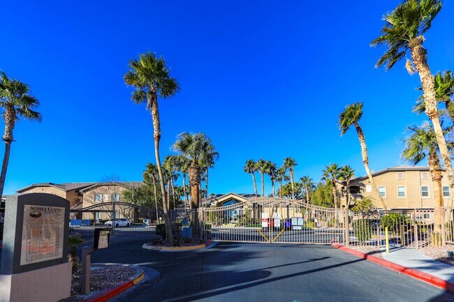 Building Photo - Great 2 Bedroom Southwest Vegas Condo With 1 Car Detached Garage