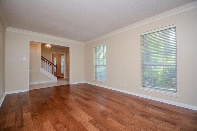 Building Photo - 6702 Moccasin Bend Dr