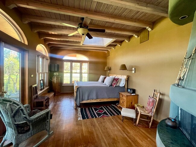 Building Photo - Furnished Golf Course Course Property