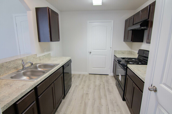Building Photo - 18614 Rock Flats Ravine Dr