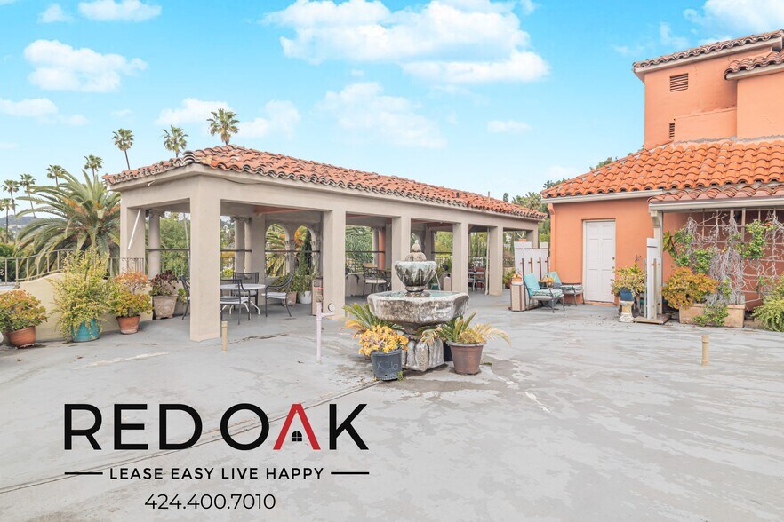 Building Photo - 5640 Franklin Ave