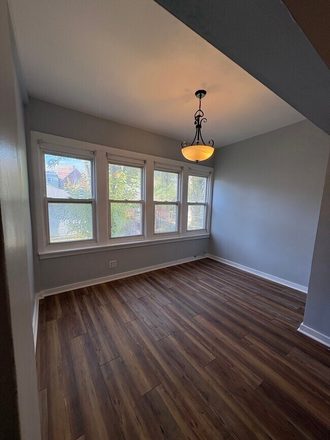 Building Photo - 5940 S Marshfield Ave