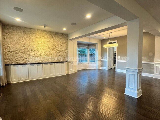 Building Photo - 1021 Keith Rd