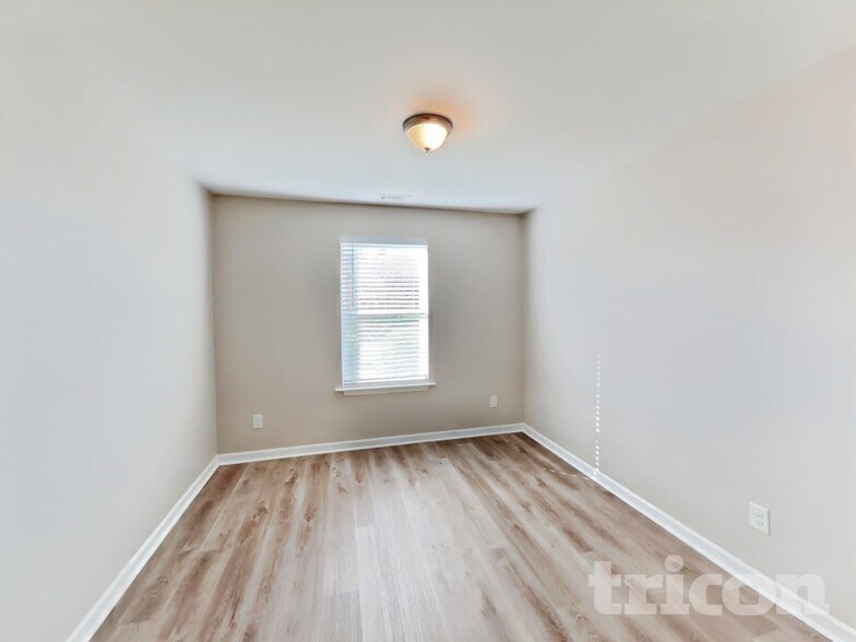 Building Photo - 3723 Burdette Wy.