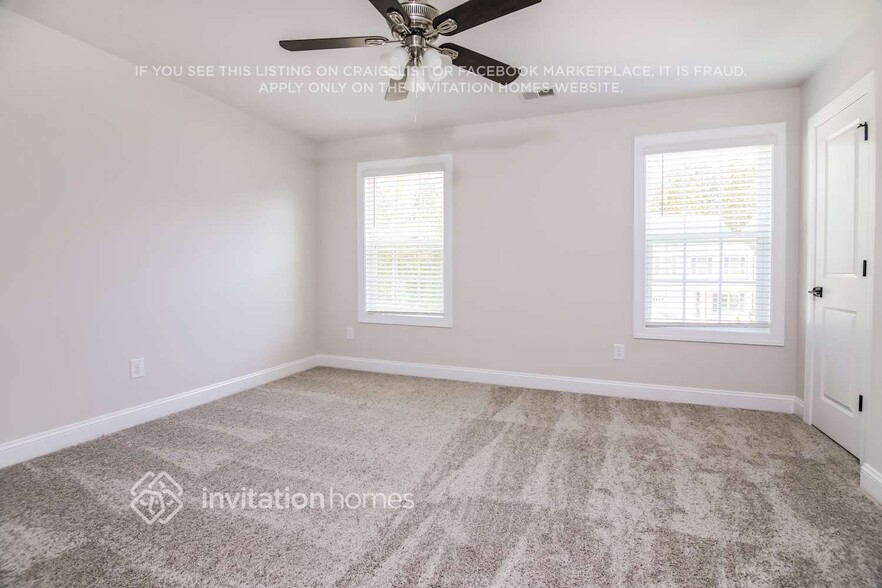 Building Photo - 502 Azalea Gaze Dr