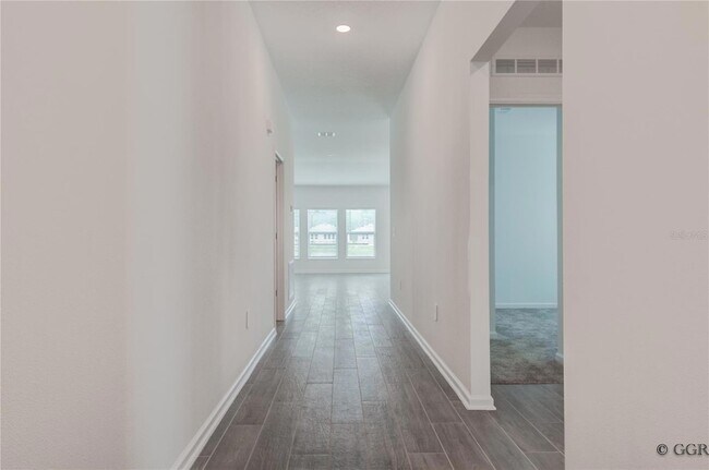 Building Photo - 1490 Brentwood Dr