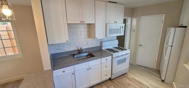 Building Photo - 3935 Madison Ave